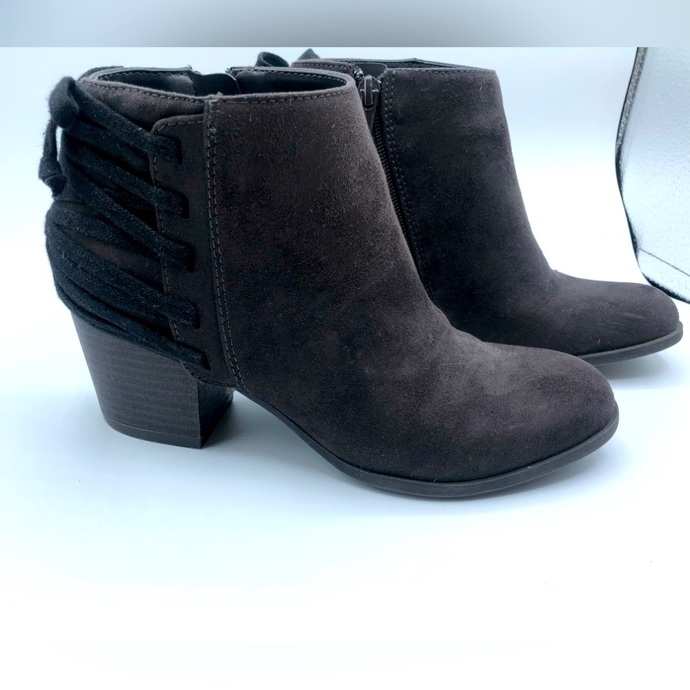 Black Boots.